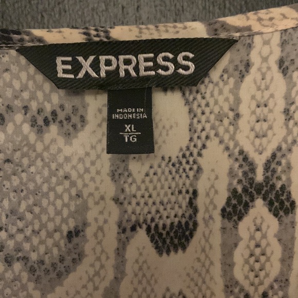Express top - Picture 2 of 2